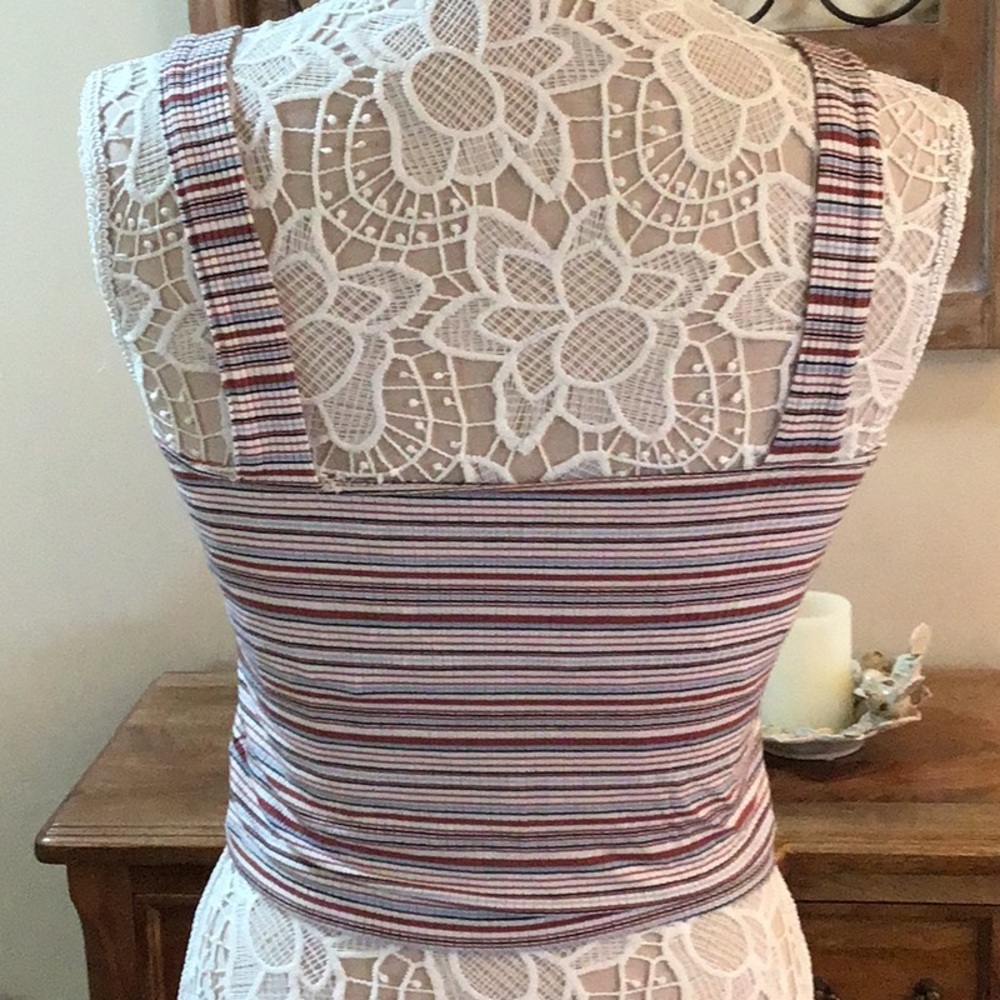351 ✨EUC Bundle of 2 American Eagle Striped Crop Tanks✨ - Picture 12 of 12